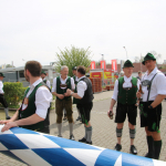 Maibaum-Burgkirchen-aufstellen-2023IMG_0422