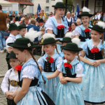Maibaum-Burgkirchen-aufstellen-2023IMG_0772